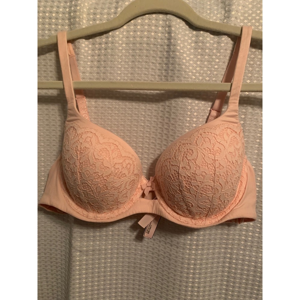 Victorias Secret Body by Victoria Lined Demi Bra Peach Lace Ribbed 38B